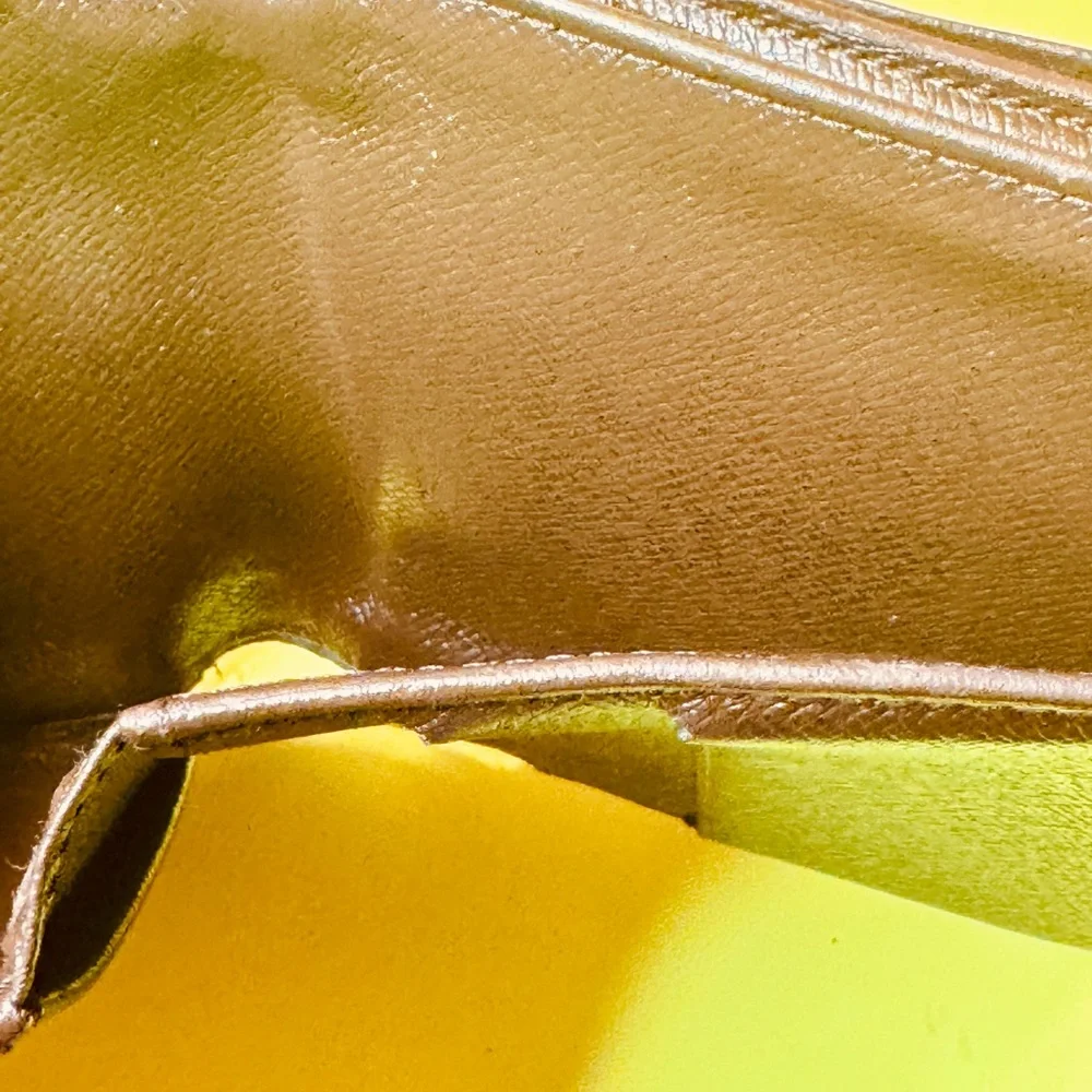 Louis Vuitton Damier set of 2  Brown Leather wallet 
1 for women and 1 for man. - Picture 13 of 15